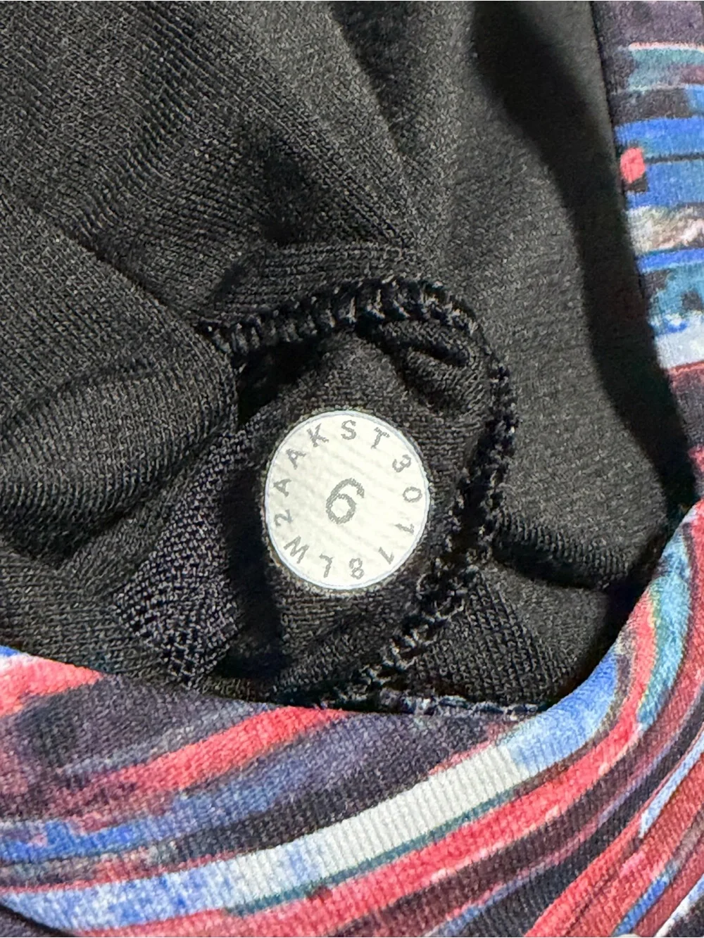 Lululemon Time To Sweat Bra Hinshu Alpine Multi Striped Size 6